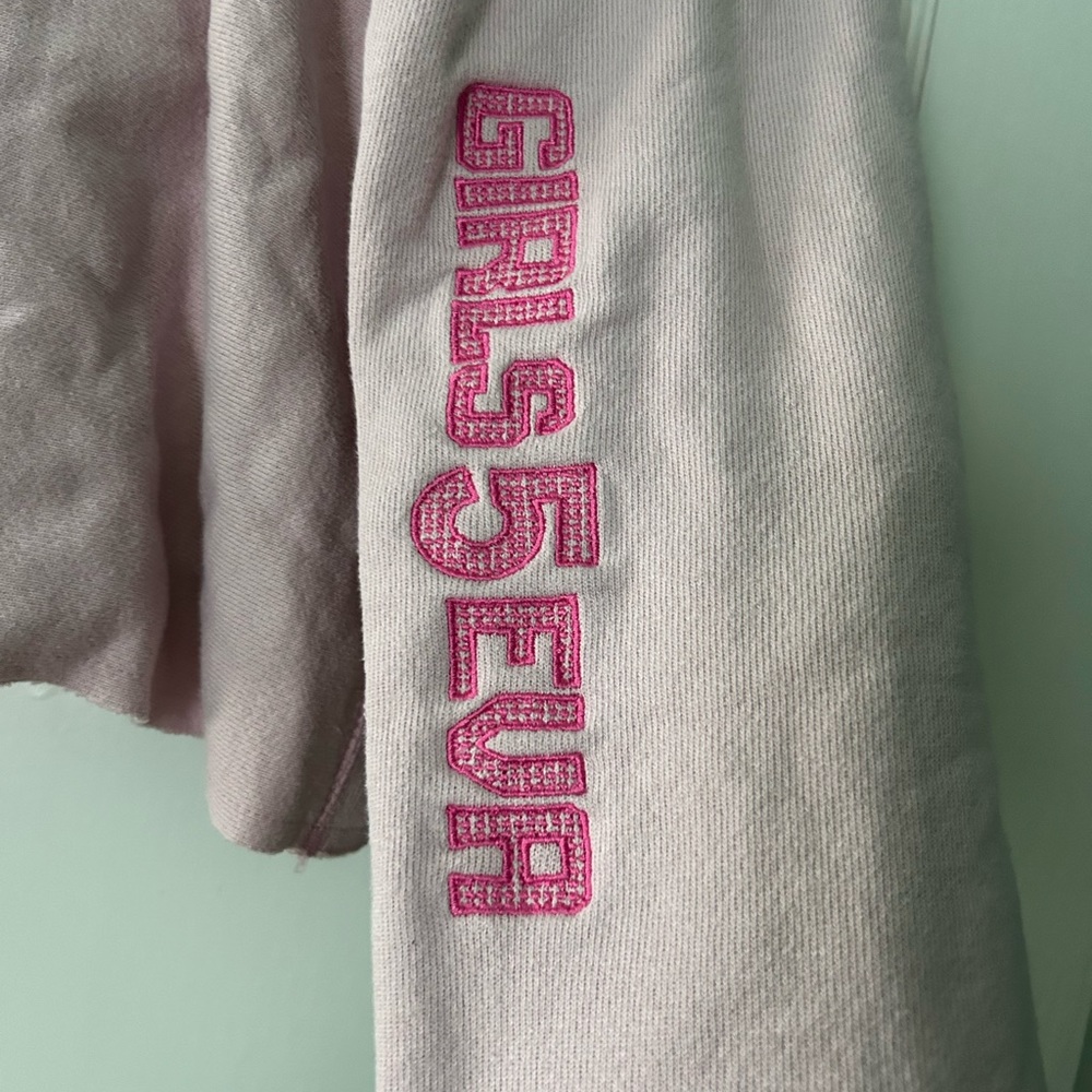 Girls5eva Official Cropped Sweatshirt With Hoodie Size M